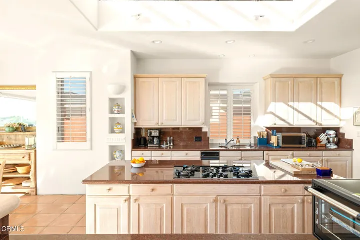 Mandalay Shores Home_Kitchen_1Home_Kitch