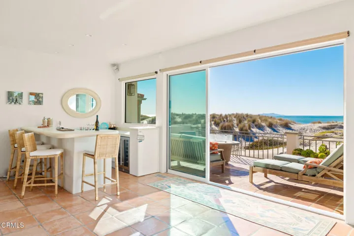 Mandalay Beach Home_Bar_4