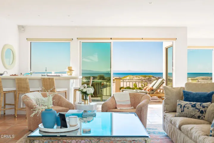 Mandalay Beach Home_Living Room_12