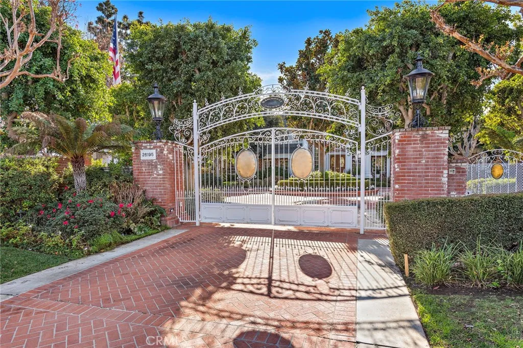 26195 Oroville Place, Laguna Hills, California 92653 home-pic-9