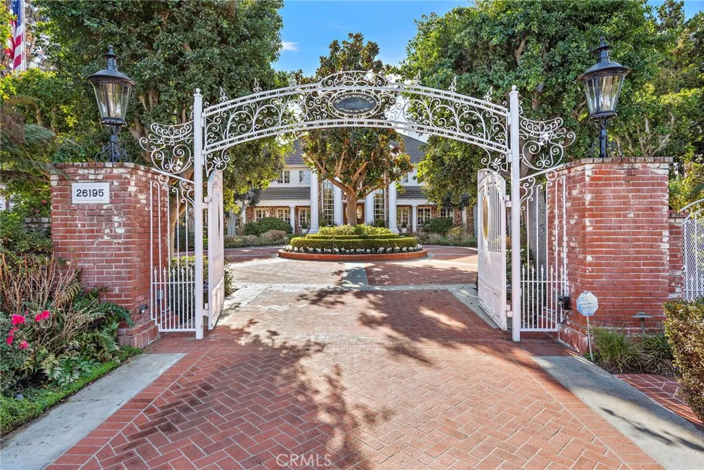 26195 Oroville Place, Laguna Hills, California 92653 home-pic-4