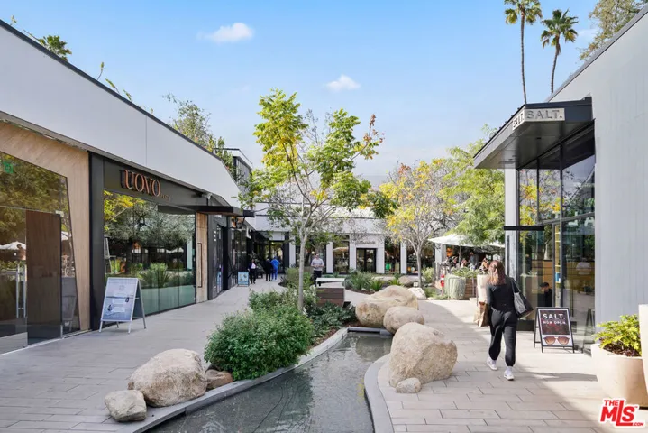 4544 Colbath Avenue, Sherman Oaks, California 91423
