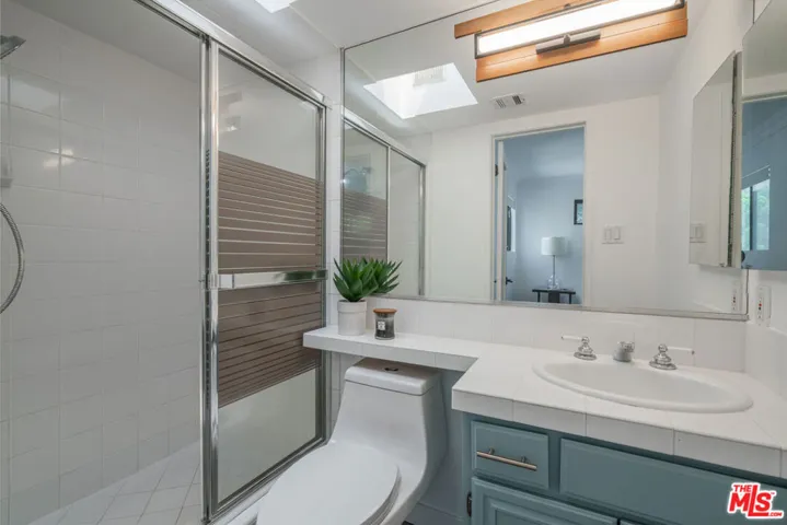 4544 Colbath Avenue, Sherman Oaks, California 91423