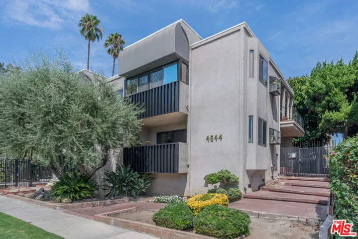 4544 Colbath Avenue, Sherman Oaks, California 91423