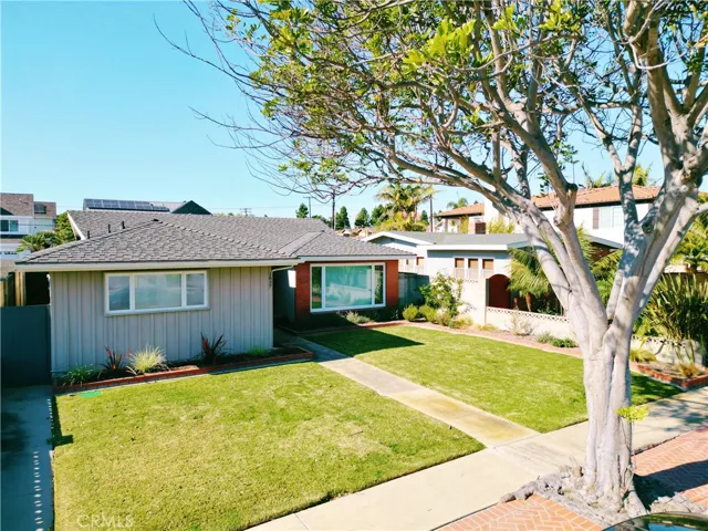 1837 Pine Street, Huntington Beach, California 92648
