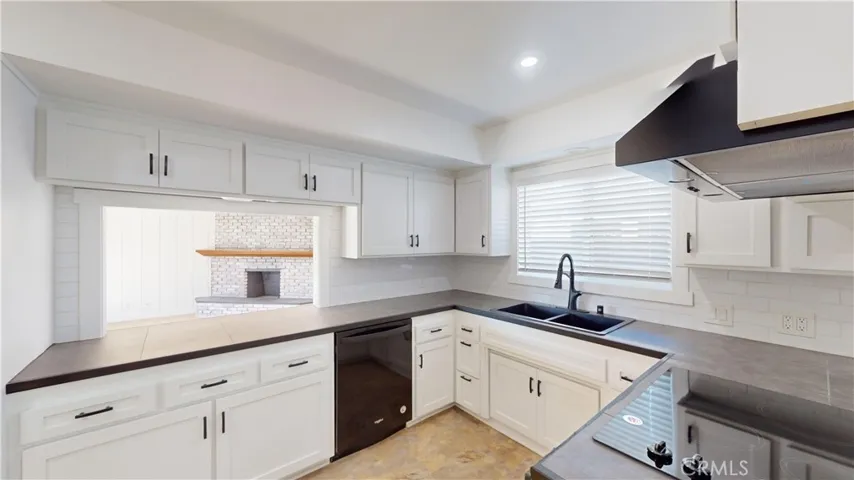 1837 Pine Street, Huntington Beach, California 92648