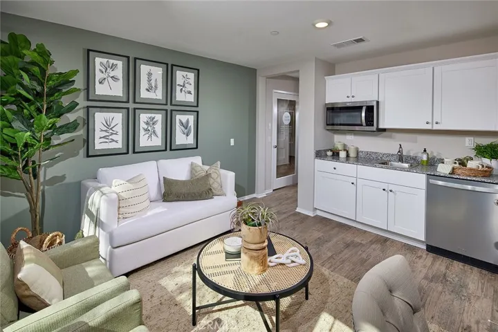 1332 Memorial Avenue, Hemet, California 92543