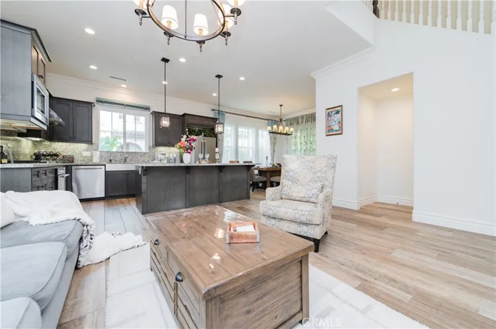 17 Umbria, Lake Forest, California 92630