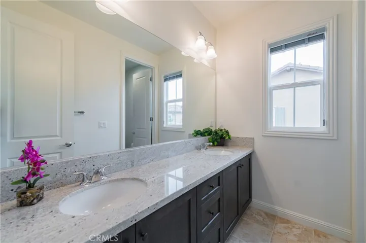 17 Umbria, Lake Forest, California 92630