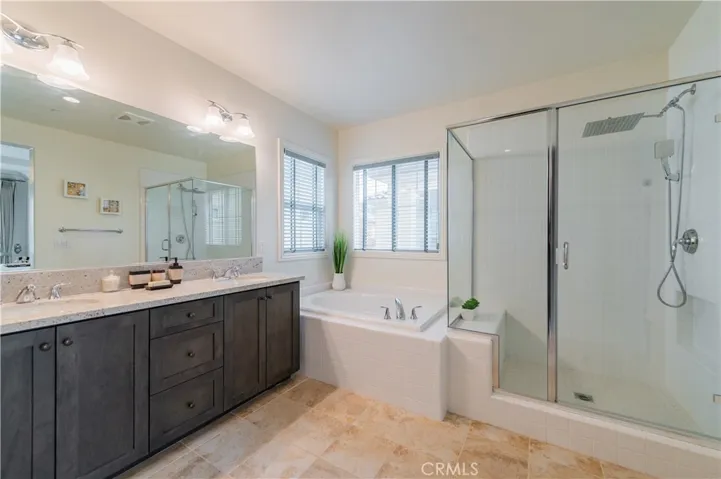 17 Umbria, Lake Forest, California 92630
