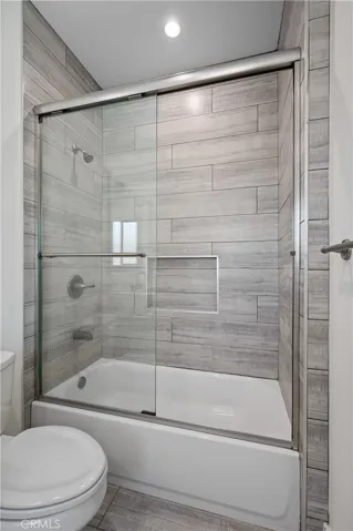 7127 S La Cienega Boulevard, Los Angeles, California 90045
