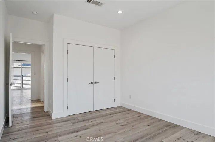 7127 S La Cienega Boulevard, Los Angeles, California 90045
