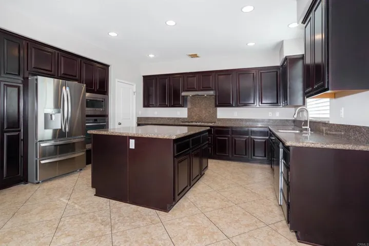 1426 Folson Circle, Corona, California 92882