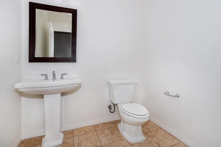 1426 Folson Circle, Corona, California 92882