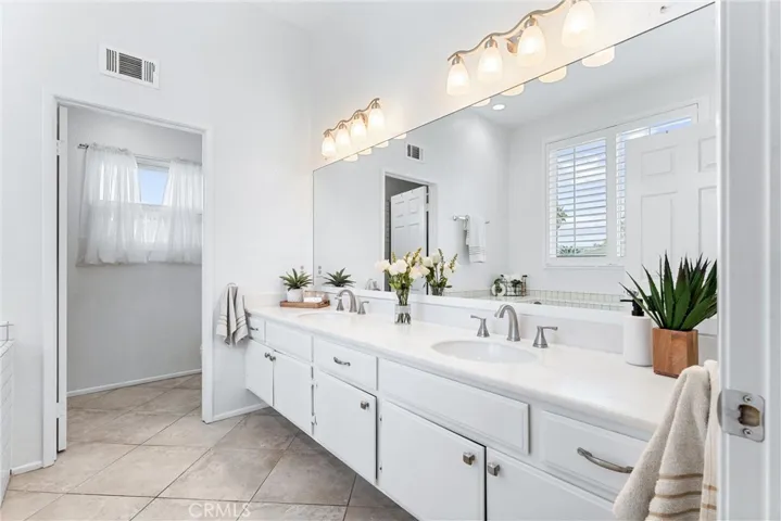 24546 Alta Loma Court, Laguna Hills, California 92653