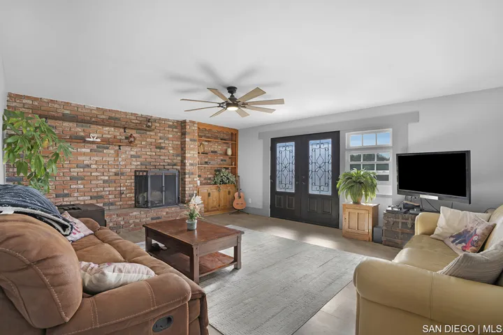 13226 Mapleview St, Lakeside, California 92040