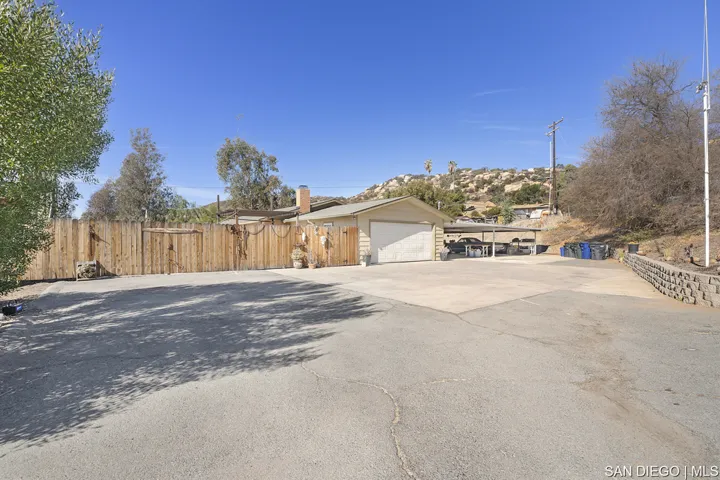 13226 Mapleview St, Lakeside, California 92040