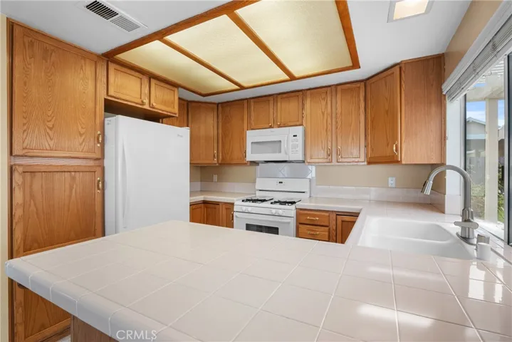 21116 Via Canon 12, Yorba Linda, California 92887