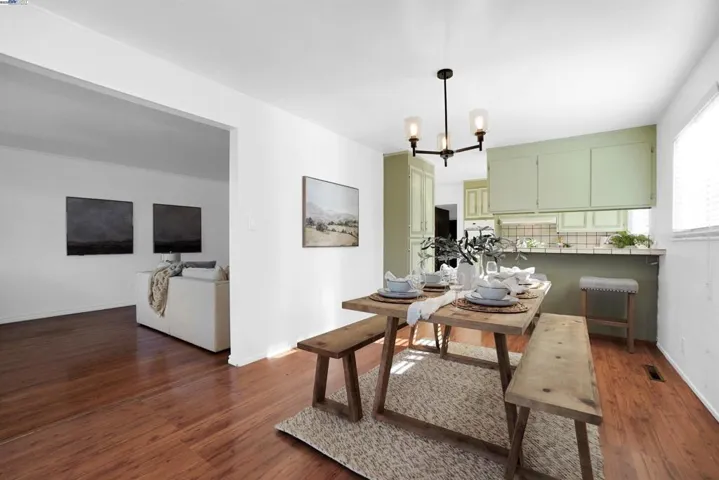 1063 Via Bregani, San Lorenzo, California 94580