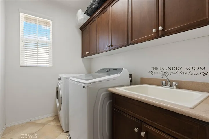 4822 Brookside Avenue, Fontana, California 92336