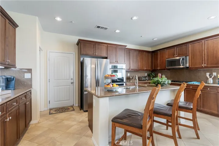 4822 Brookside Avenue, Fontana, California 92336