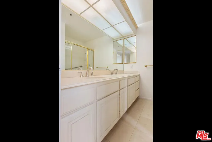 2131 Century Park Lane 101, Los Angeles, California 90067