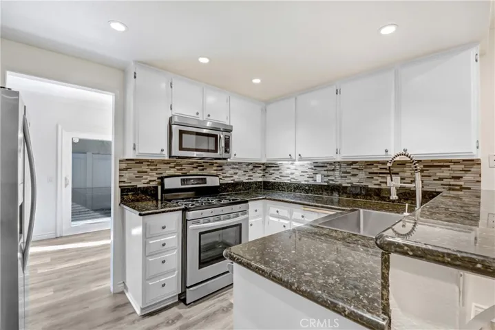 Upgraded kitchen with Stainless appliances