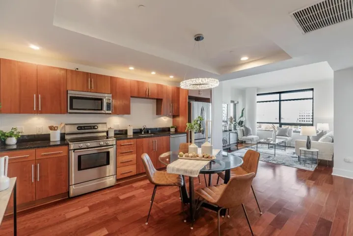 88 E San Fernando Street 910, San Jose, California 95113