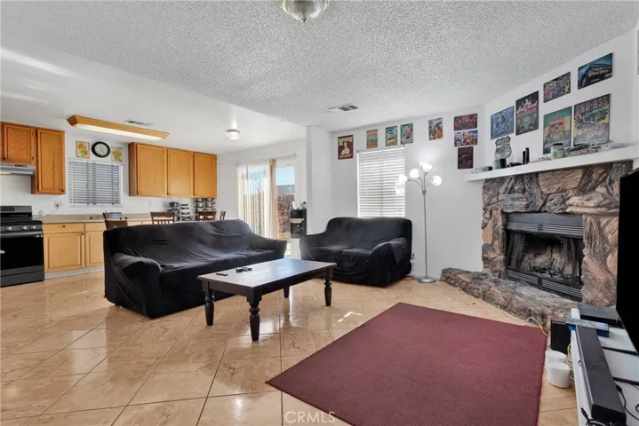 10419 Cimmeron Trail Drive, Adelanto, California 92301