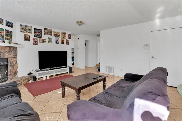 10419 Cimmeron Trail Drive, Adelanto, California 92301