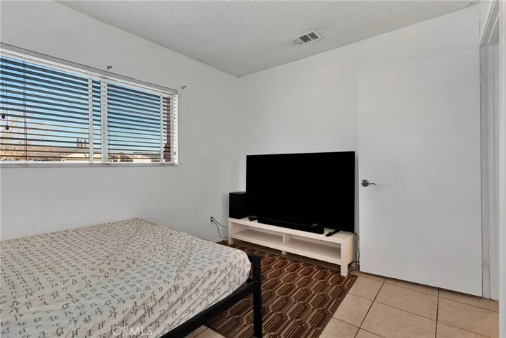 10419 Cimmeron Trail Drive, Adelanto, California 92301
