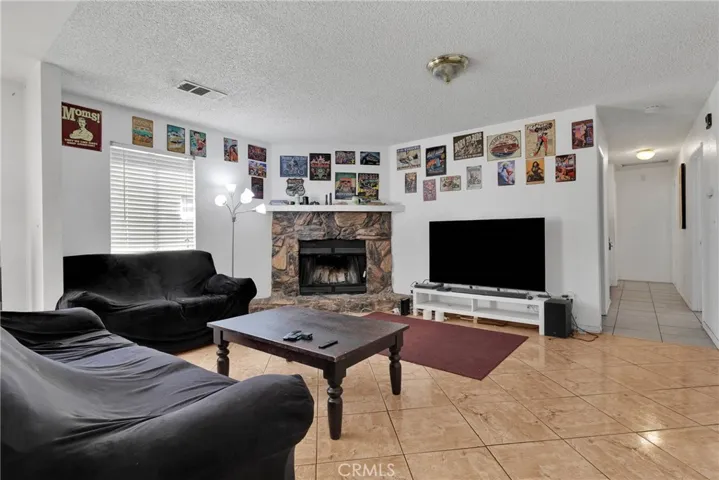 10419 Cimmeron Trail Drive, Adelanto, California 92301