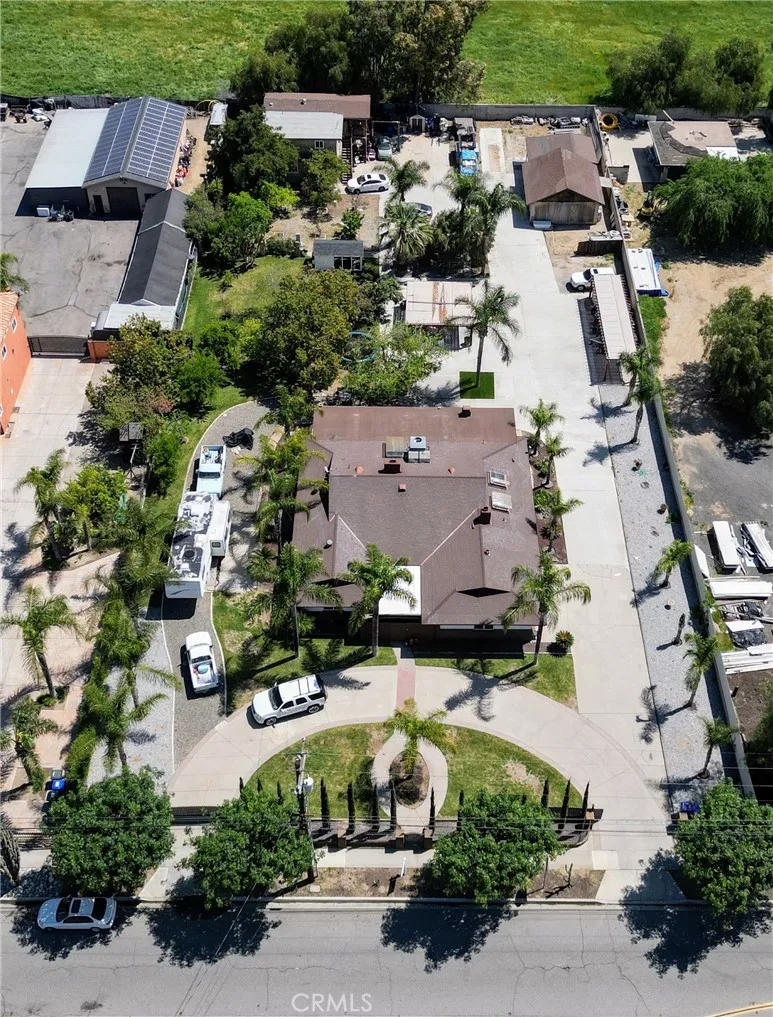 10881 Oleander Avenue, Fontana, California 92337 home-pic-4