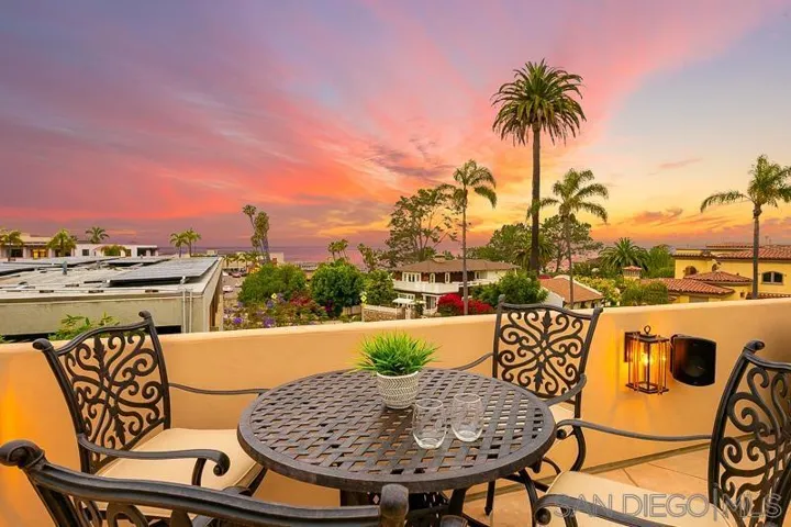 7964 Prospect Pl, La Jolla, California 92037