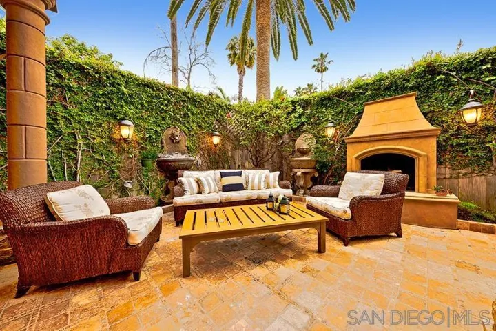 7964 Prospect Pl, La Jolla, California 92037