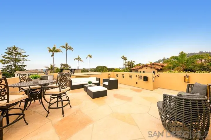 7964 Prospect Pl, La Jolla, California 92037