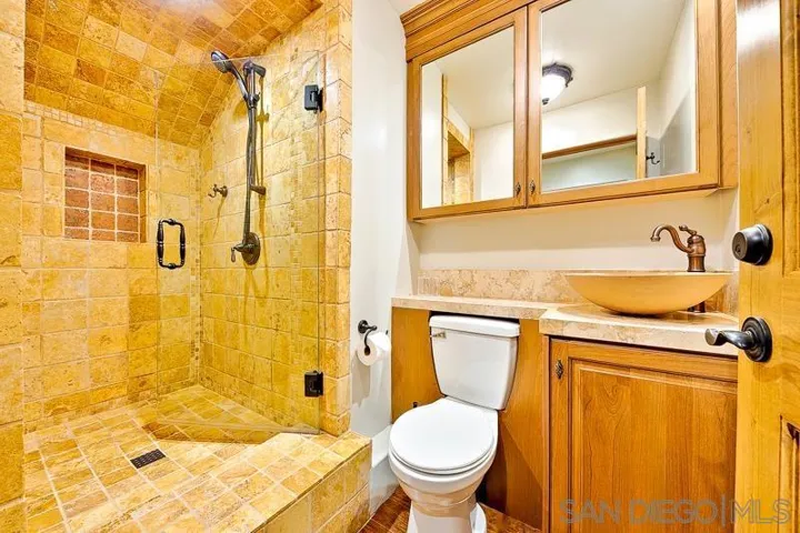 7964 Prospect Pl, La Jolla, California 92037
