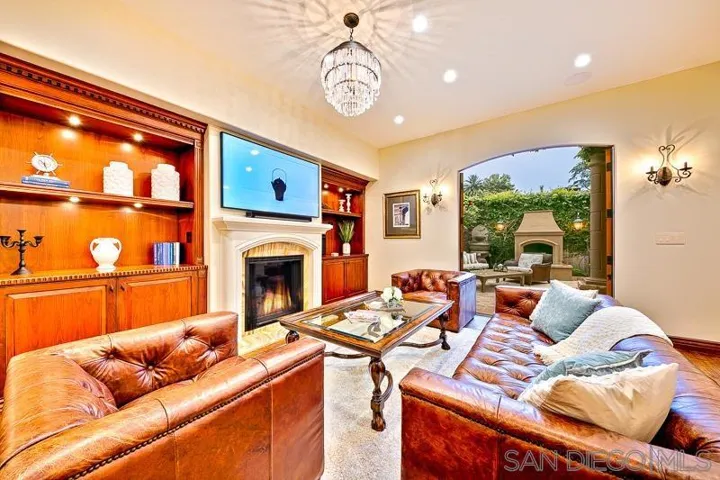 7964 Prospect Pl, La Jolla, California 92037