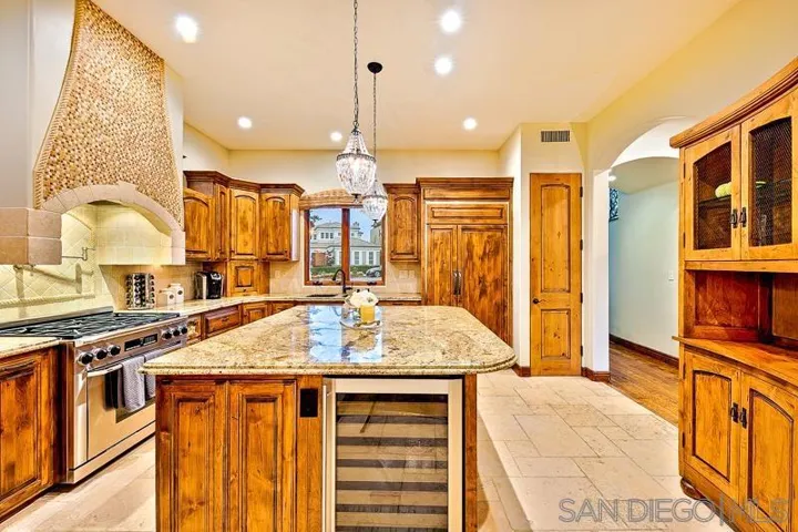 7964 Prospect Pl, La Jolla, California 92037