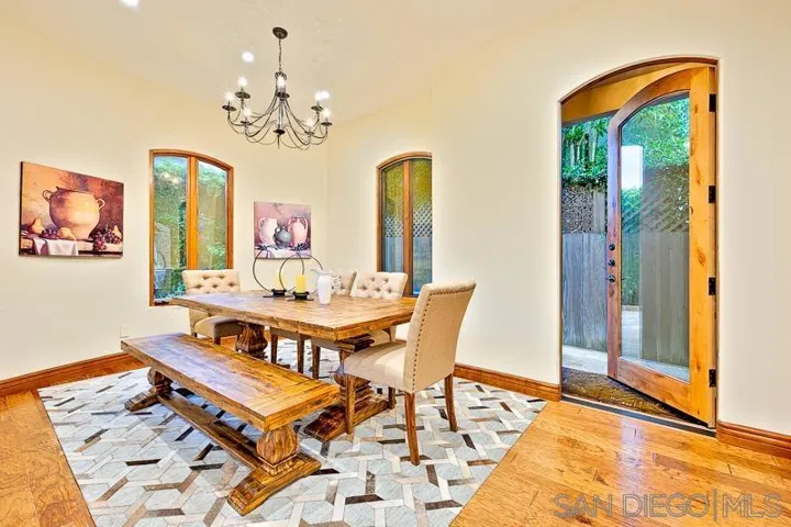 7964 Prospect Pl, La Jolla, California 92037