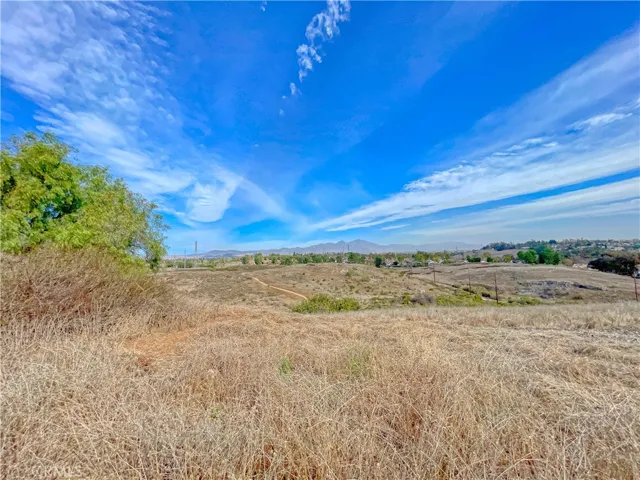 Access to trails & walking paths