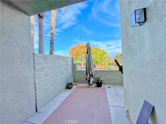 Spacious Patio