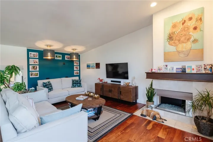 1427 Manhattan Avenue, Hermosa Beach, California 90254