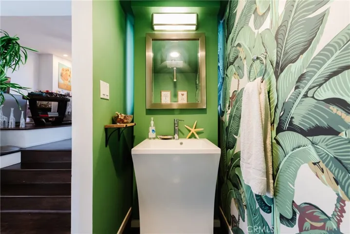 1427 Manhattan Avenue, Hermosa Beach, California 90254