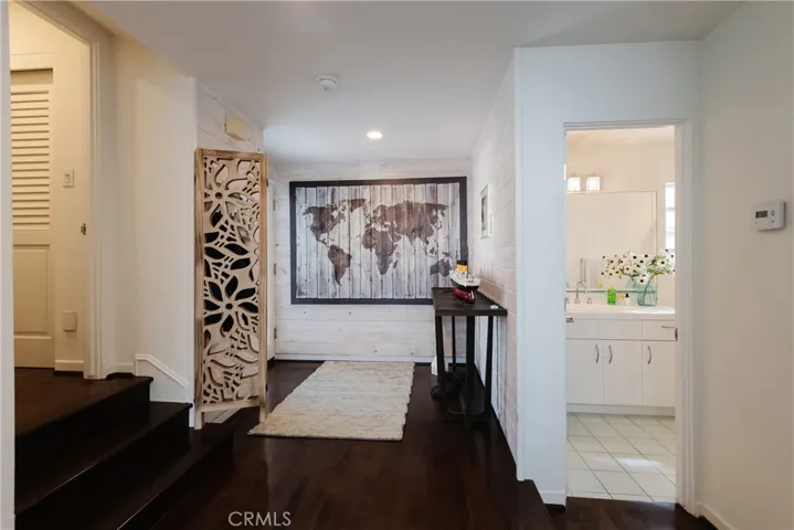 1427 Manhattan Avenue, Hermosa Beach, California 90254