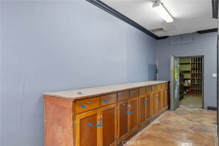 805 Baker Street, Bakersfield, California 93305