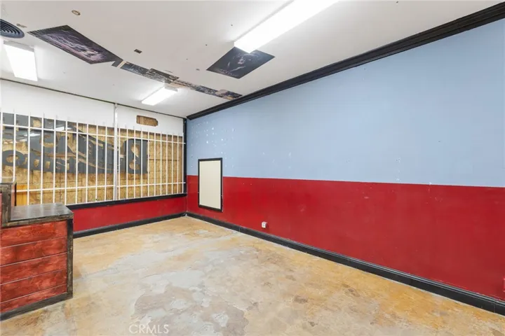 805 Baker Street, Bakersfield, California 93305