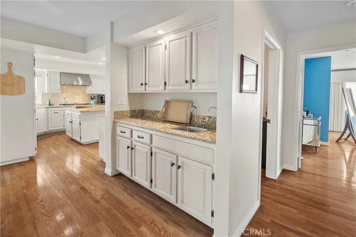 Entertaining Pantry and second sink or wet bar for Entertaining