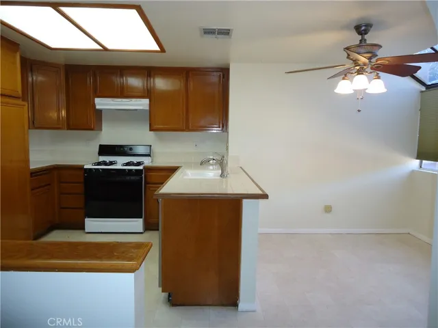 10764 Jasper Avenue, Redlands, California 92374