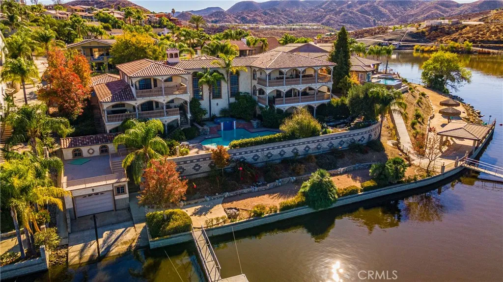 21990 Village Way, Canyon Lake, California 92487, 7 Bedrooms Bedrooms, ,8 BathroomsBathrooms,Residential,For Sale,Village,SW25007596